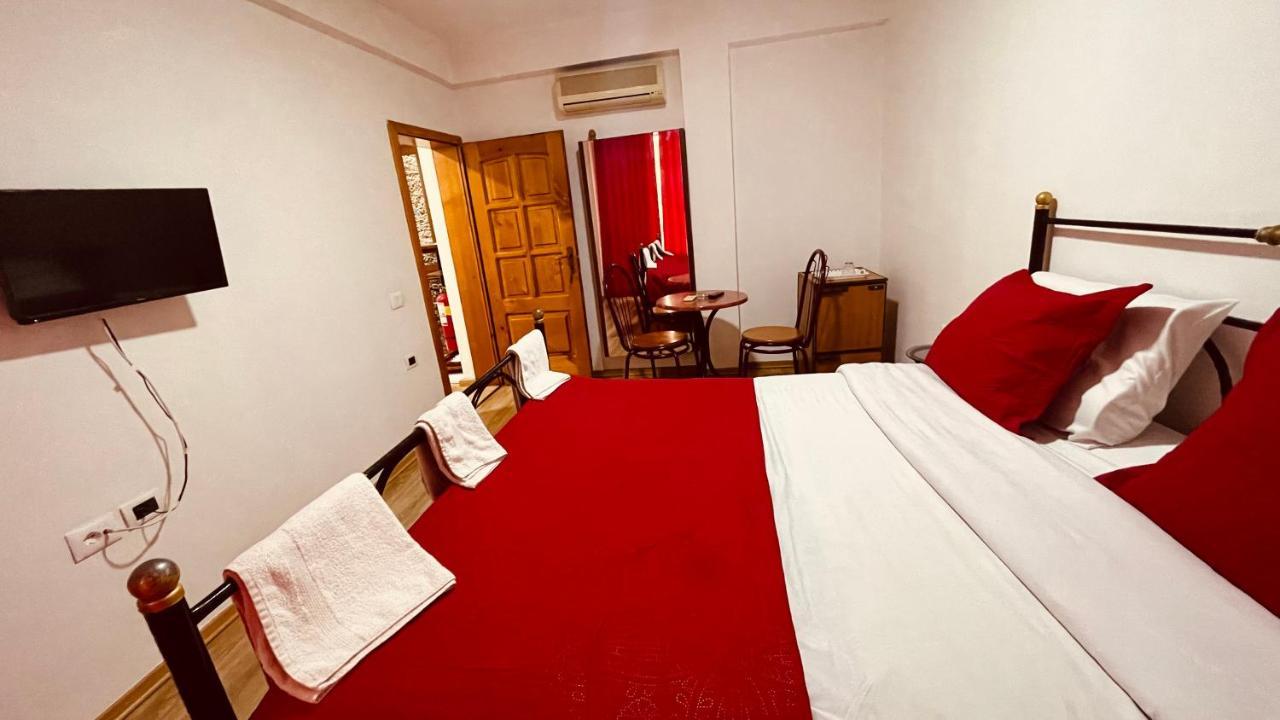 Hotel Drinos تيرانا المظهر الخارجي الصورة